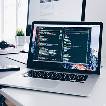 一线吃瓜娱乐圈小说免费海底见月,喻闻的穿书日常