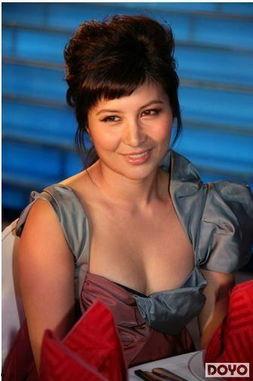 吃大瓜娱乐圈何超仪